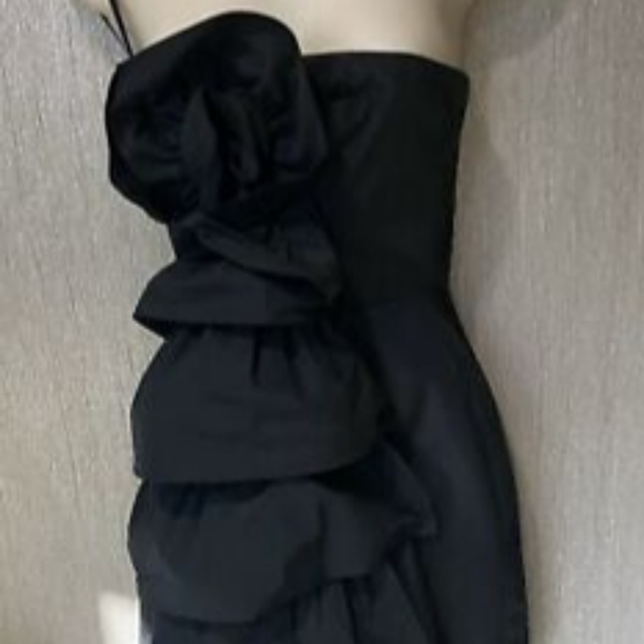 BCBG strapless mini - Picture 3 of 3